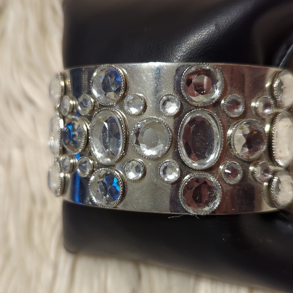 Rhinestone bling cuff bracelet - Picture 3 of 3